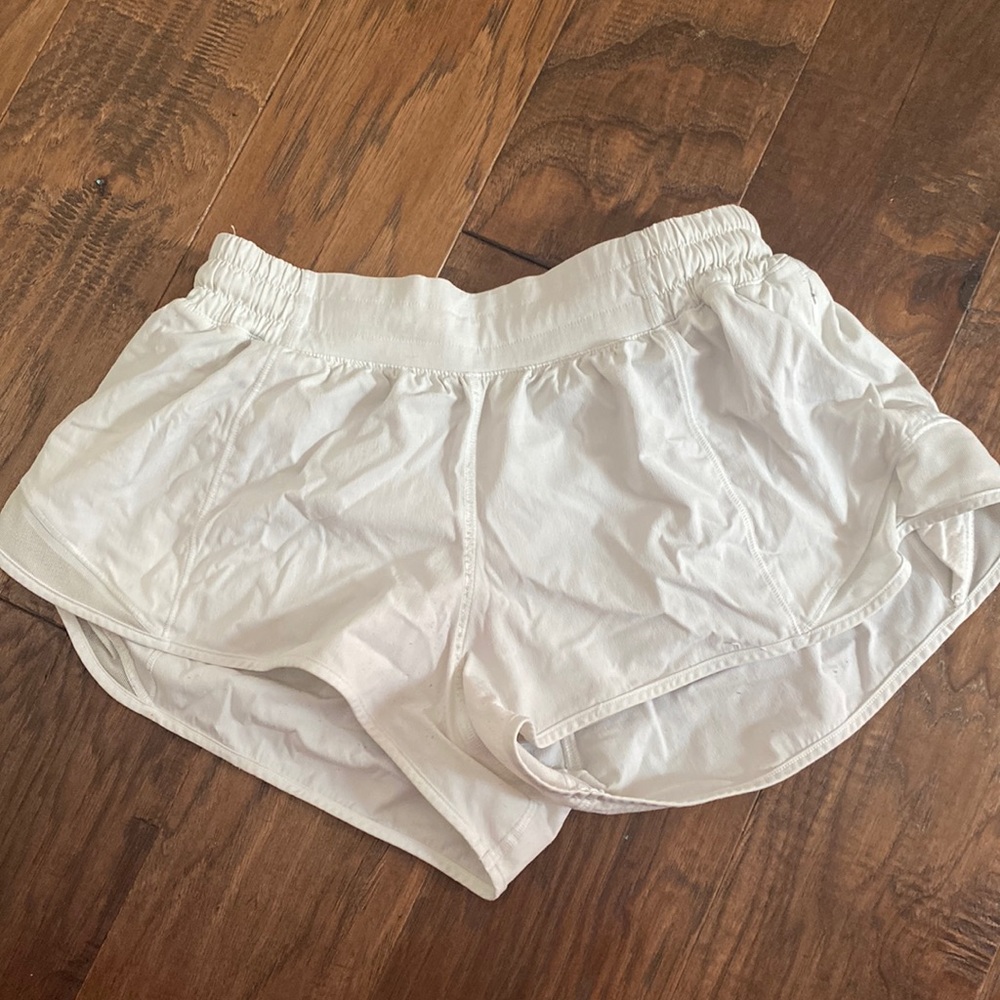 White lululemon shorts